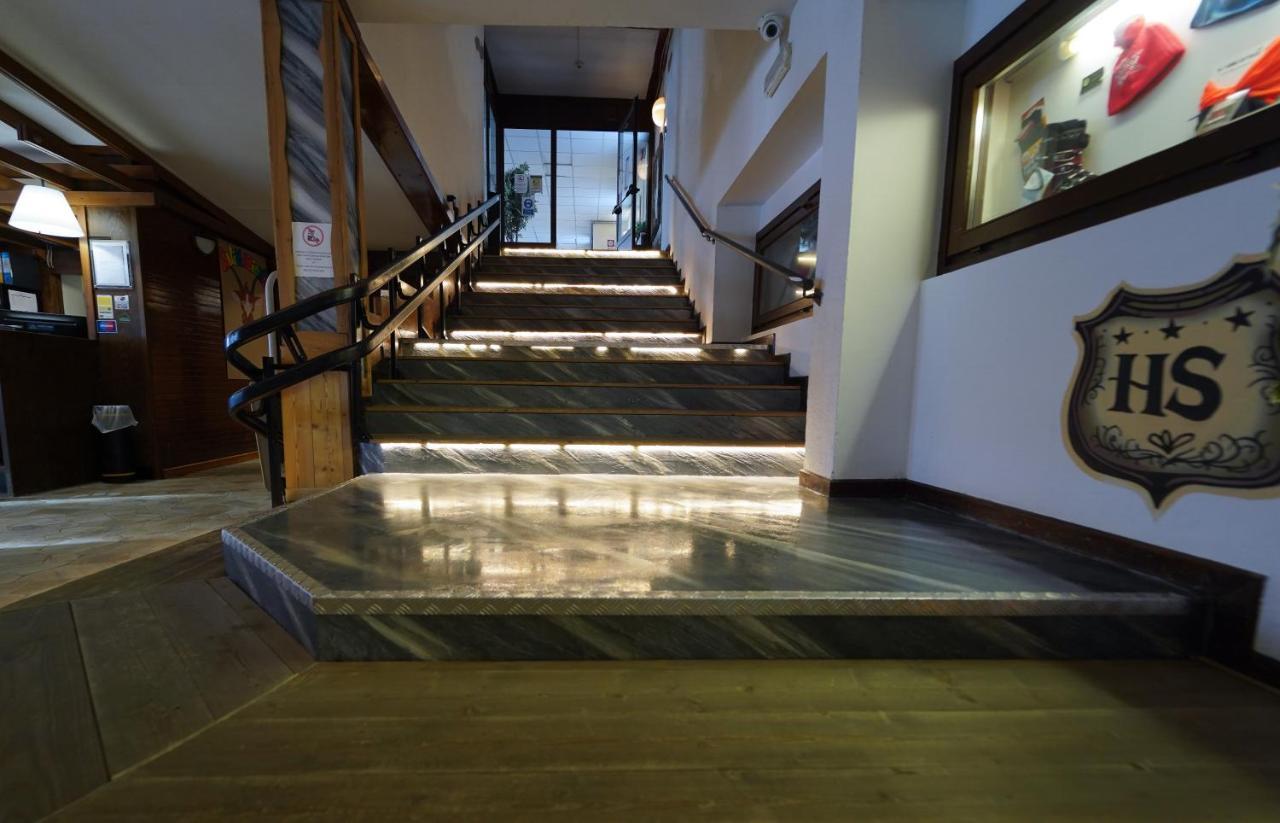 Hotel Lo Stambecco Breuil-Cervinia Dış mekan fotoğraf