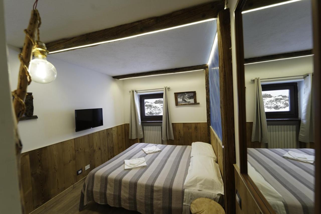 Hotel Lo Stambecco Breuil-Cervinia Dış mekan fotoğraf