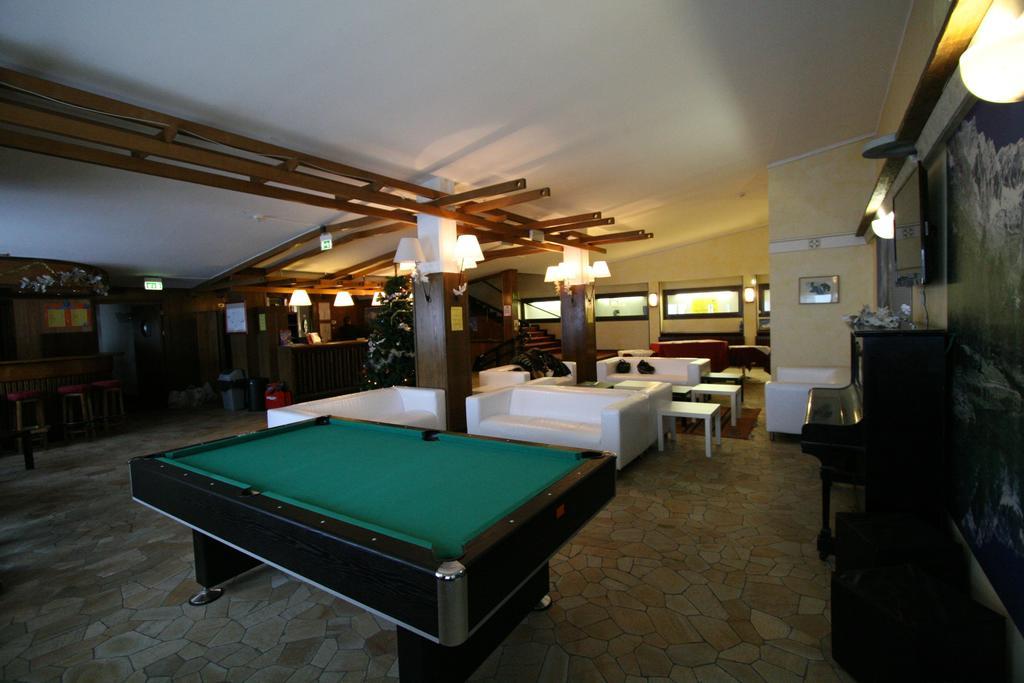 Hotel Lo Stambecco Breuil-Cervinia Dış mekan fotoğraf