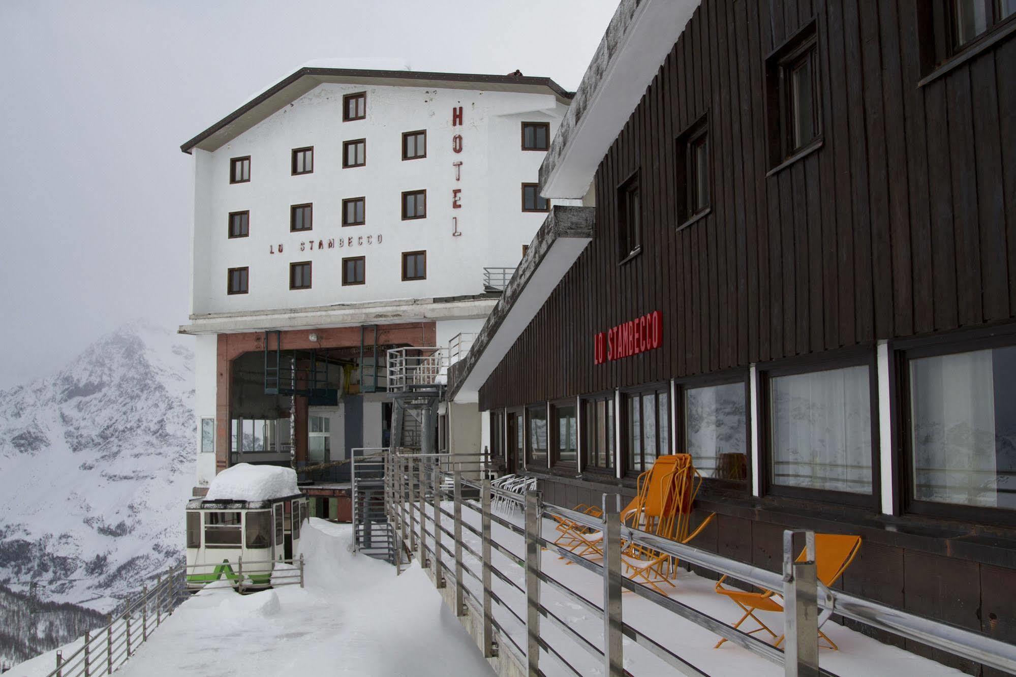 Hotel Lo Stambecco Breuil-Cervinia Dış mekan fotoğraf