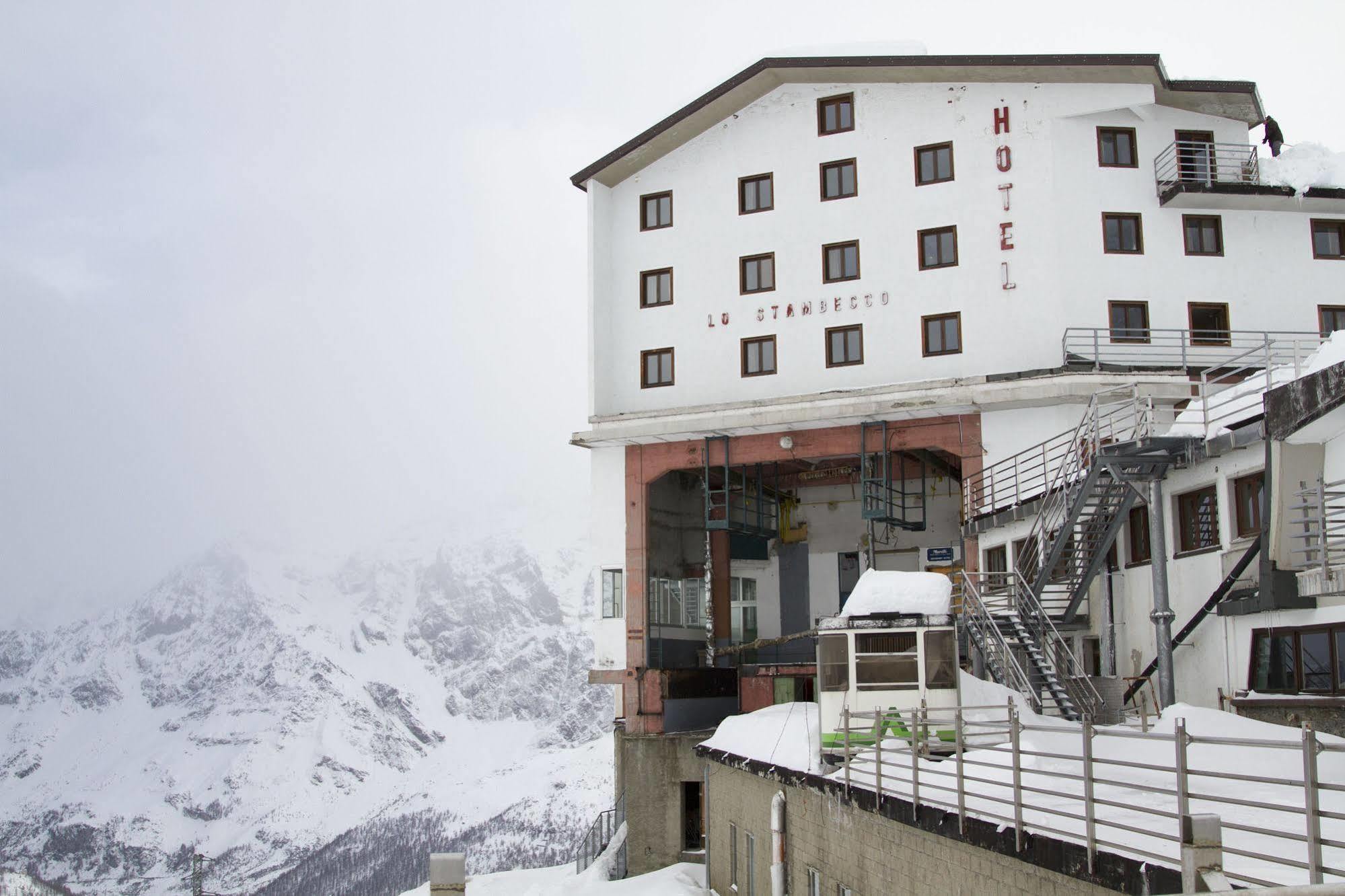 Hotel Lo Stambecco Breuil-Cervinia Dış mekan fotoğraf