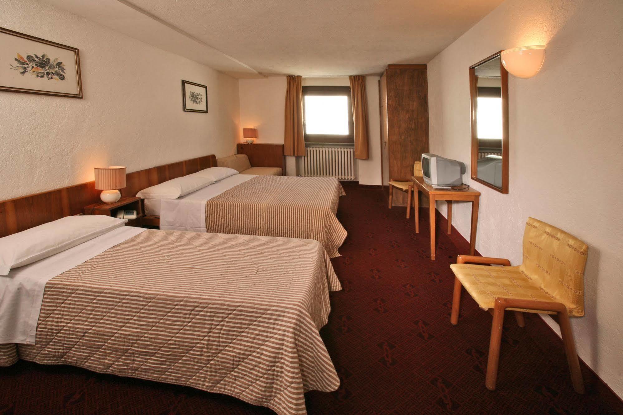 Hotel Lo Stambecco Breuil-Cervinia Dış mekan fotoğraf