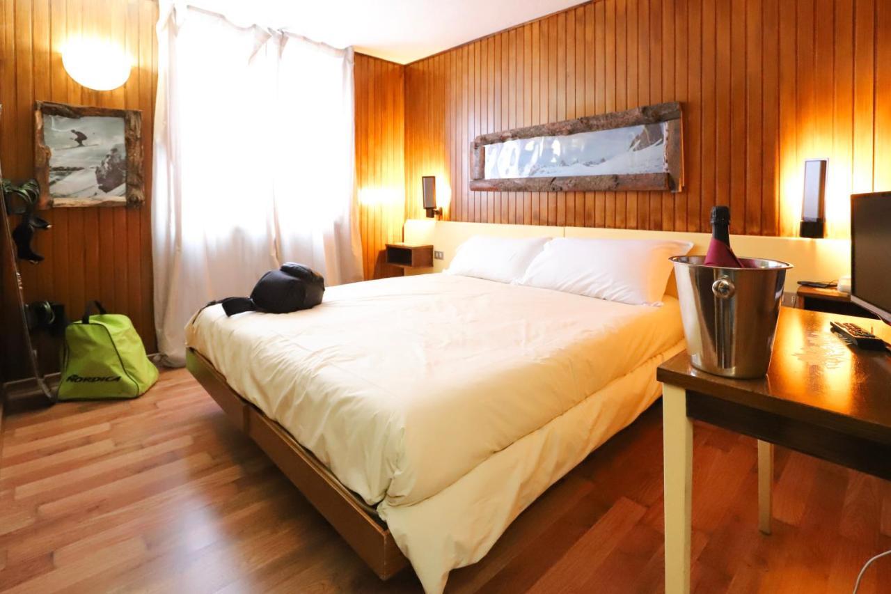 Hotel Lo Stambecco Breuil-Cervinia Dış mekan fotoğraf